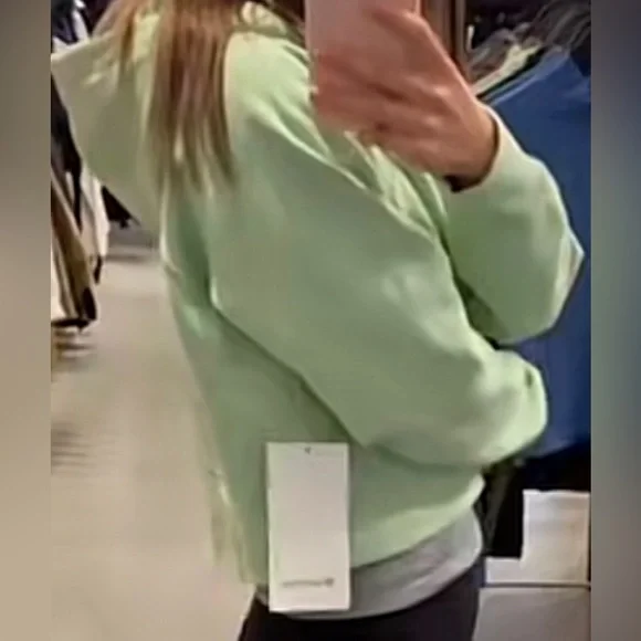 💚LULULEMON CROPPED LOUNGEFUL HOODIE/JACKET-CREAMY MINT-14💚 - Picture 6 of 12